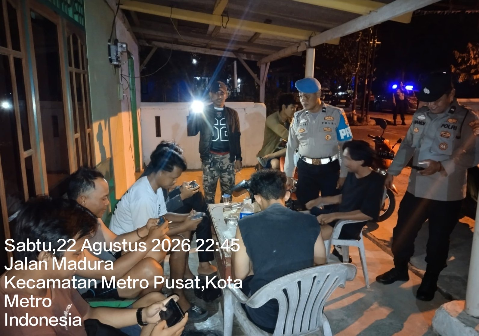 KRYD Malam Minggu, Polsek Metro Pusat Sambangi Warga untuk Jaga Kamtibmas Tetap Kondusif